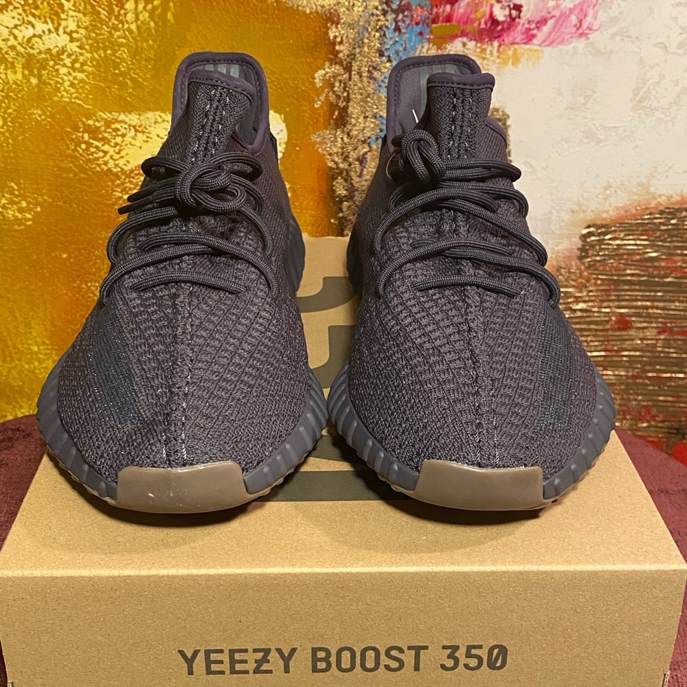 YEEZY BOOST 350 V2 CINDER